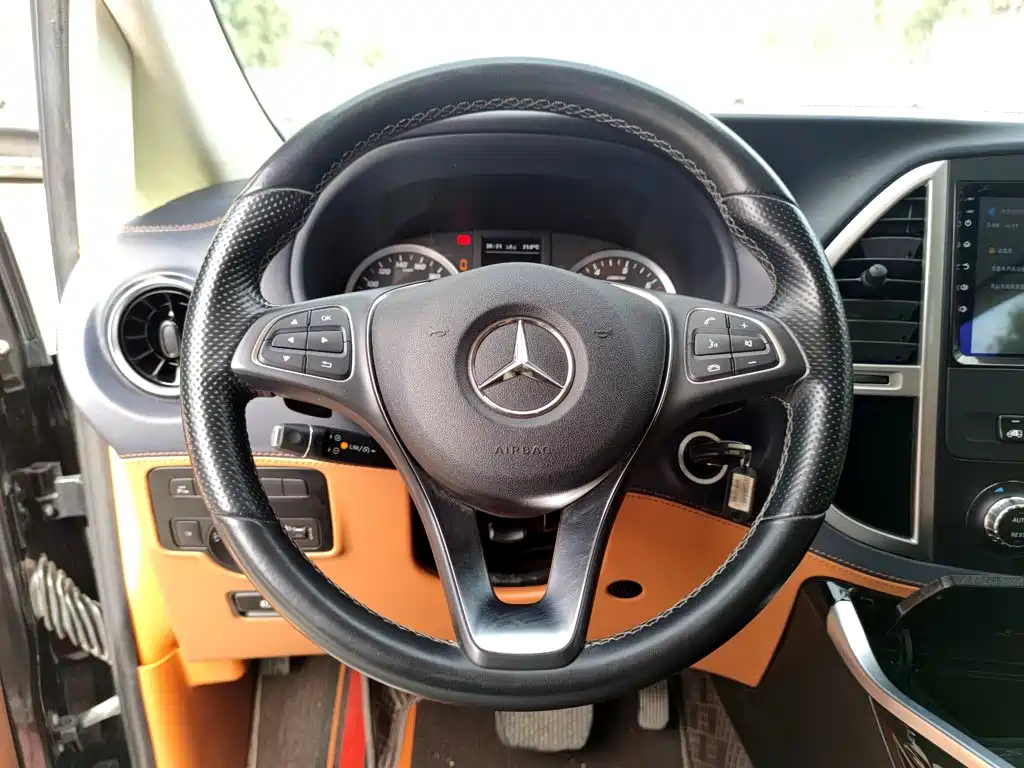Mercedes-Benz Vito — миниатюра 12