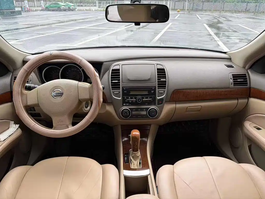 Nissan Sylphy 2012 1.6XE CVT Comfort