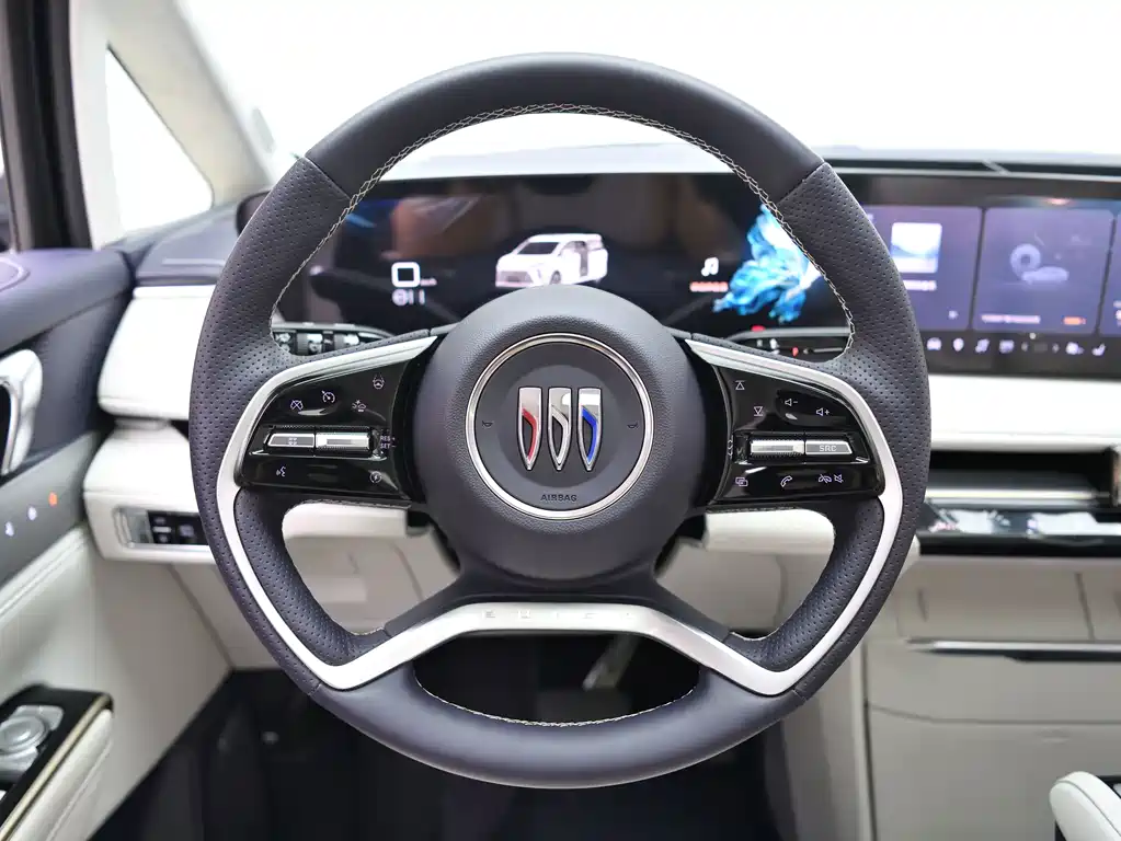 Buick GL8 Hybrid — миниатюра 18