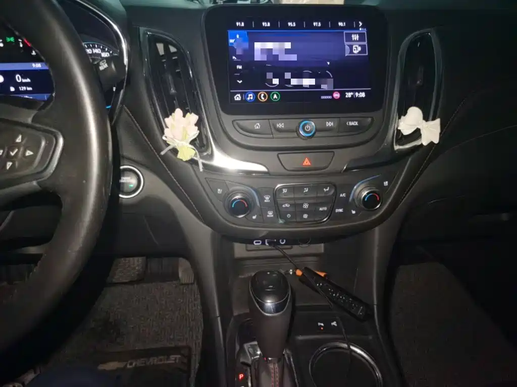 Chevrolet Equinox — миниатюра 9