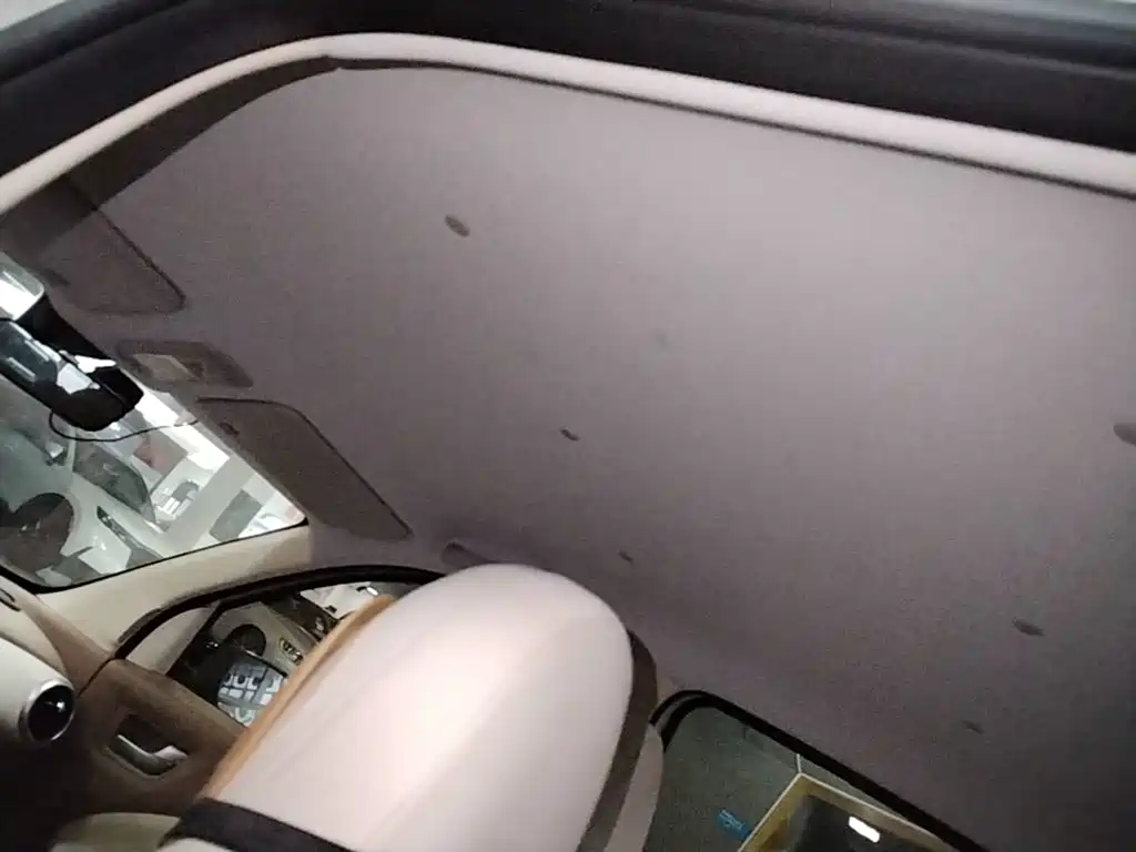 Wuling MINIEV — миниатюра 18