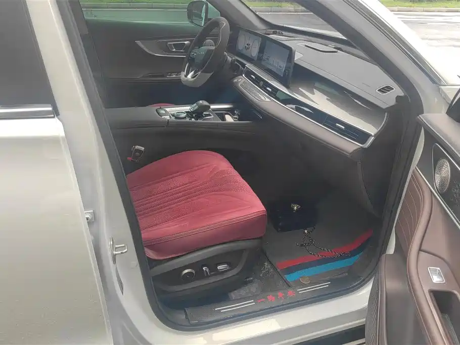 Chery 8 PRO 2025 290T Luxury