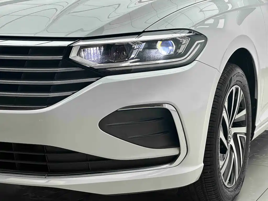 Volkswagen Lavida — миниатюра 23