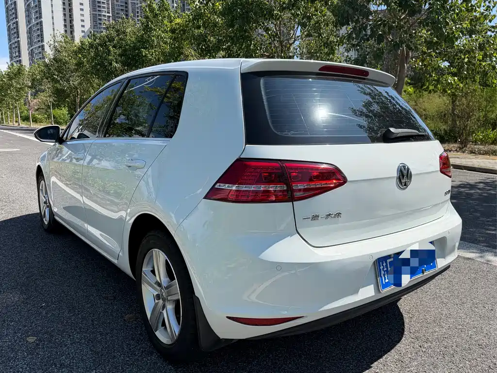 Volkswagen Golf — миниатюра 6
