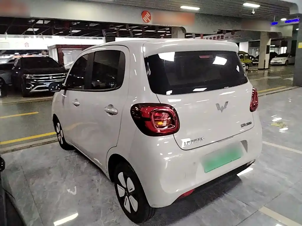 Wuling MINIEV — миниатюра 5
