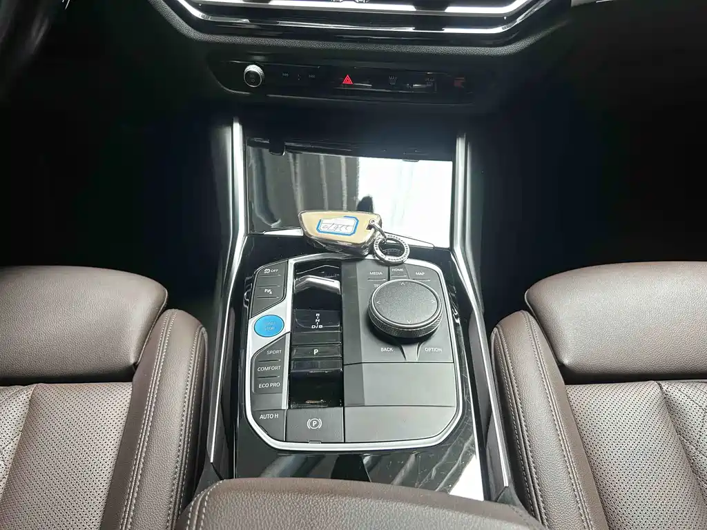 BMW i3 — миниатюра 13