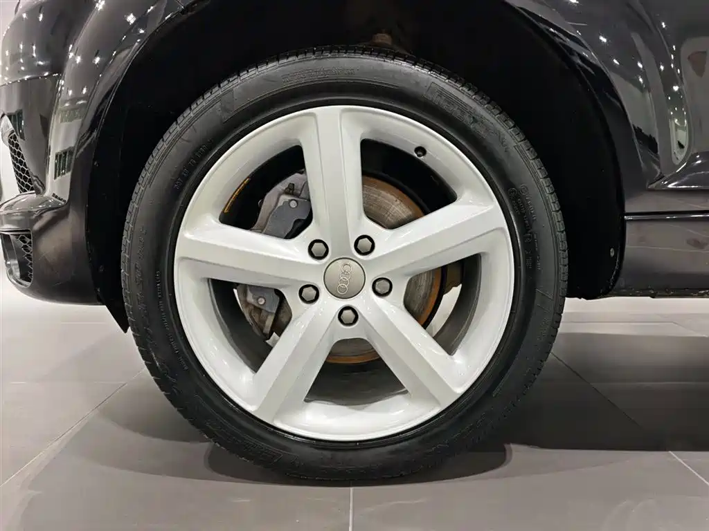 Audi Q7 — миниатюра 18
