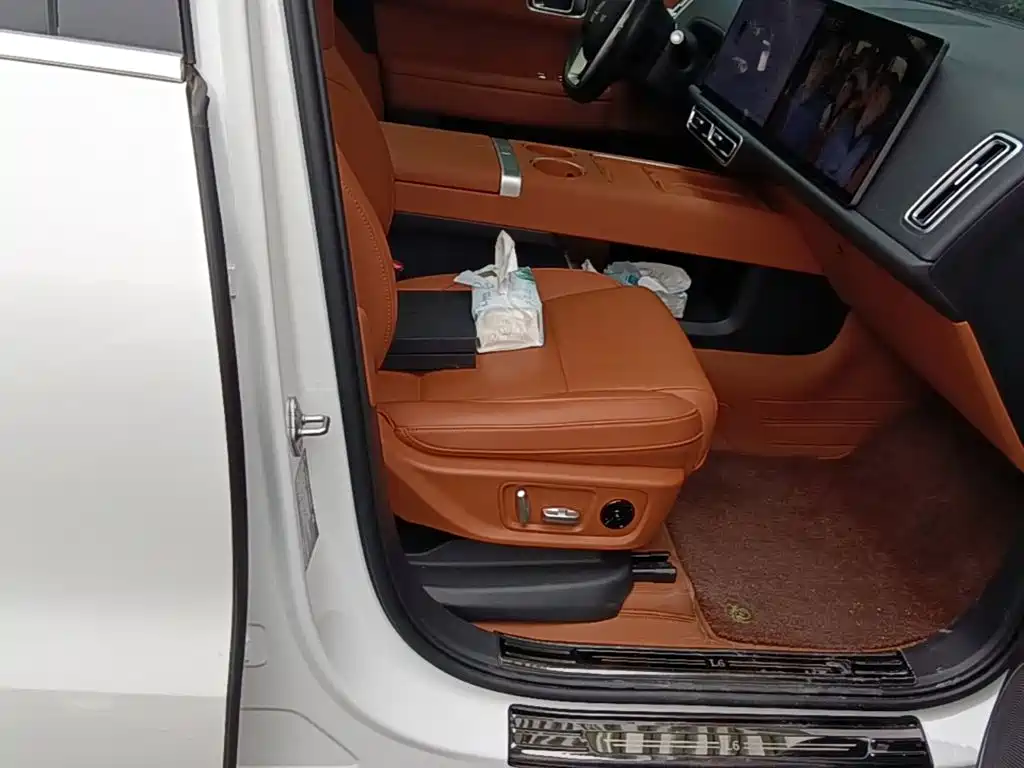 Li Auto Li L6 — миниатюра 25