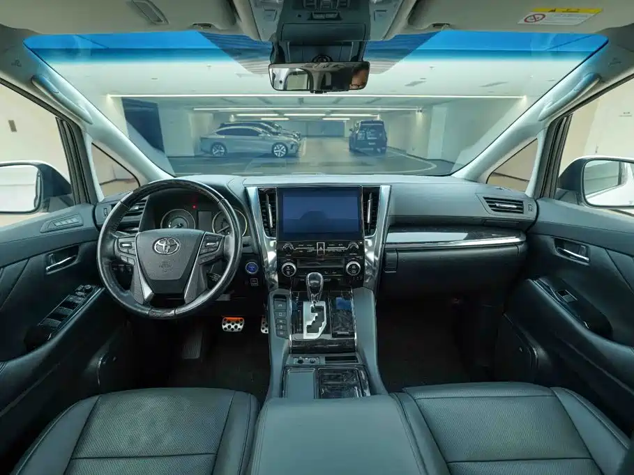 Toyota Vellfire — миниатюра 19