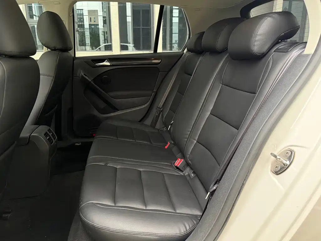 Volkswagen Golf — миниатюра 7