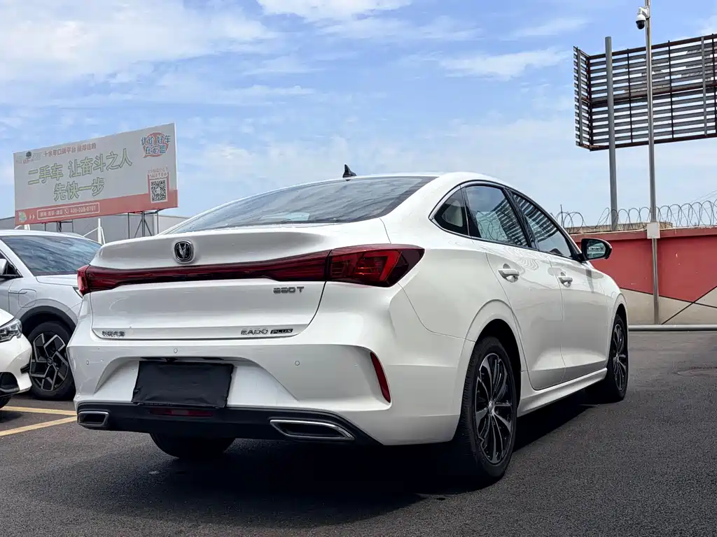 Changan Eado 2022 PLUS NE 1.4T GDI DCT Flagship