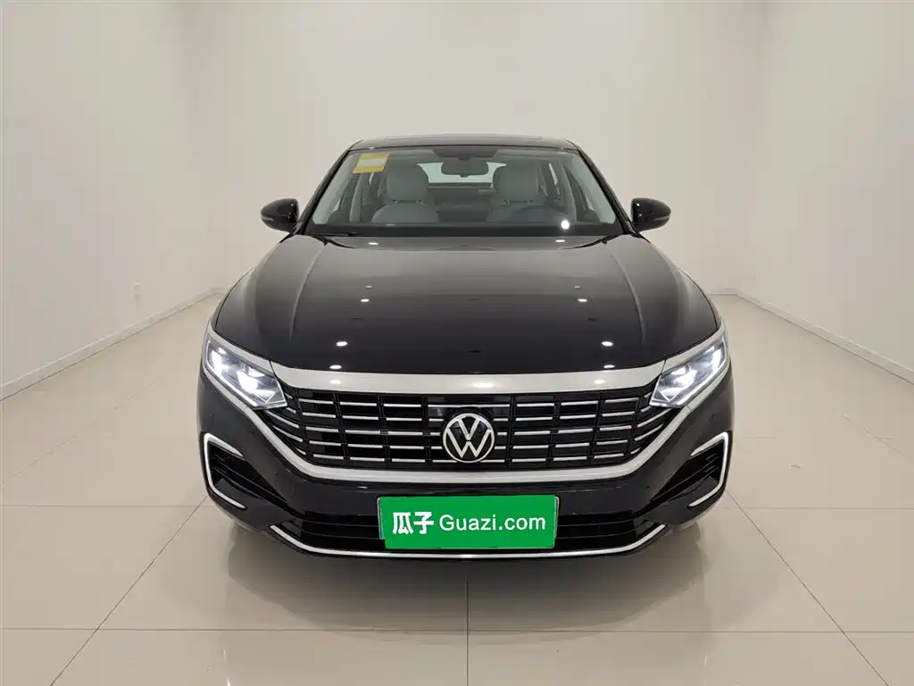 Volkswagen Passat 2025 430PHEV
