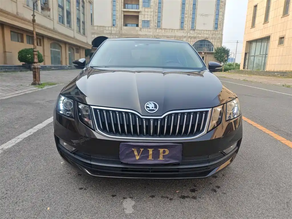 Skoda Octavia 2019 1.5L AT Comfort V