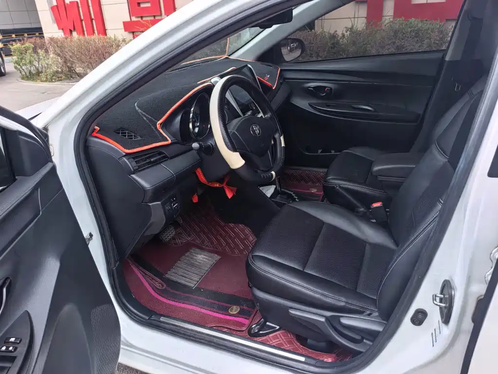 Toyota Yaris L — миниатюра 7