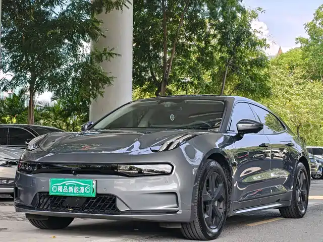 2022 Zeekr 001