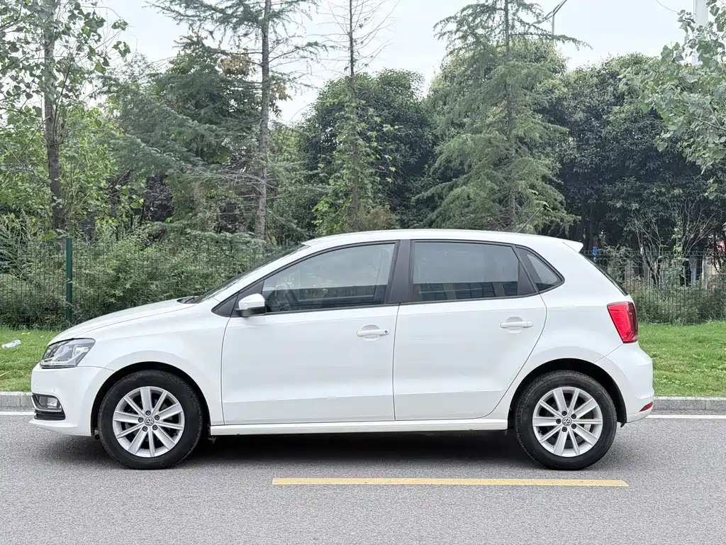 Volkswagen Polo — миниатюра 4