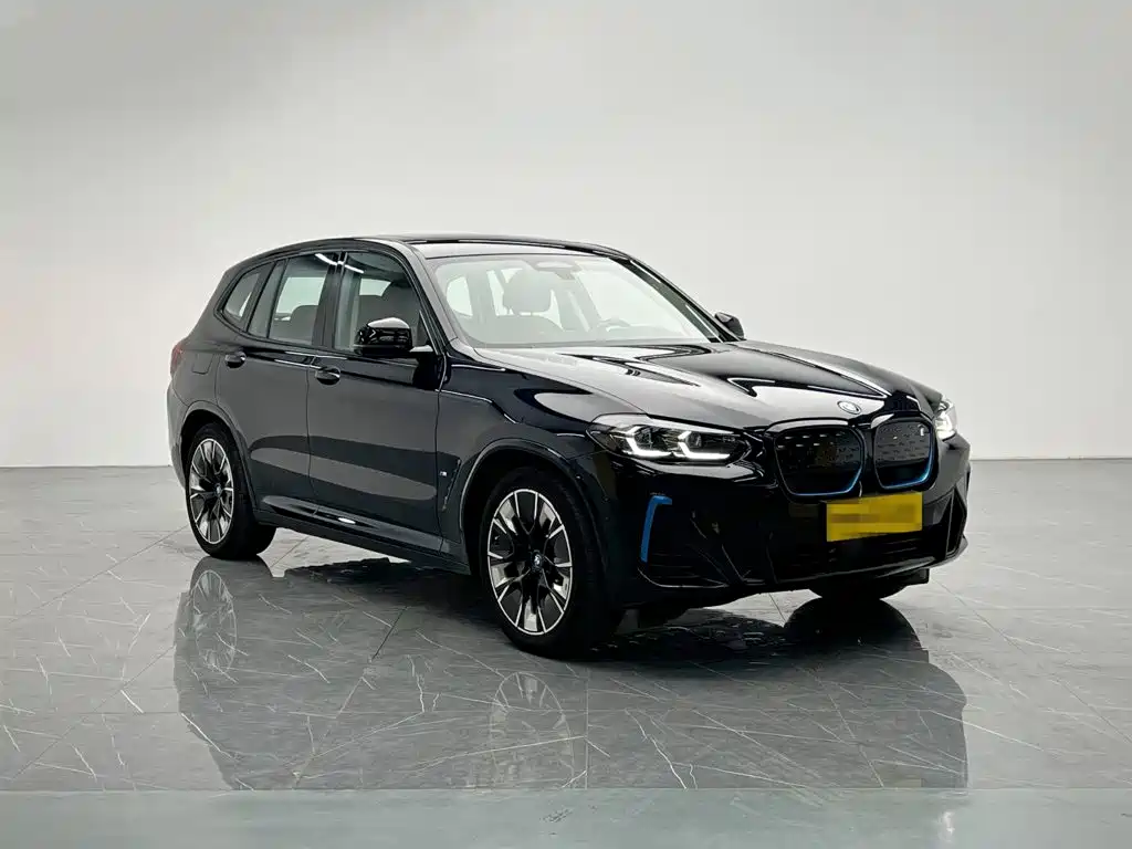BMW iX3 — миниатюра 8