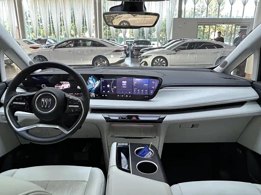 Buick GL8 Hybrid — миниатюра 19