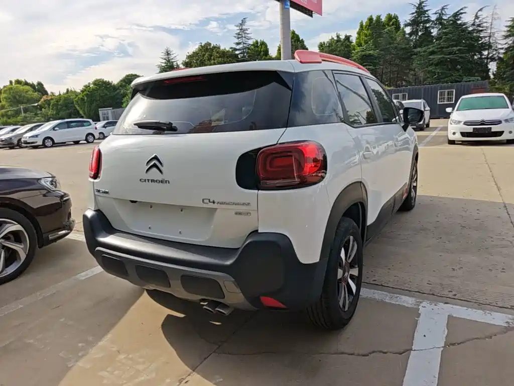 Citroen C4 Aircross — миниатюра 7