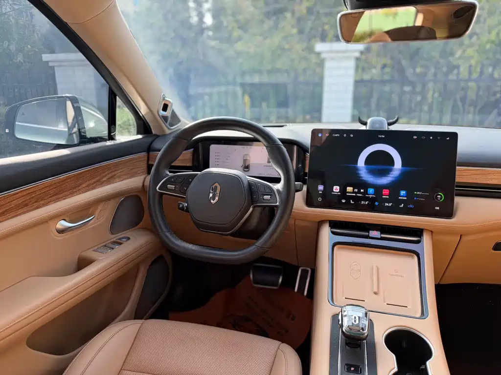 HONGMENG ZHIXING ASK THE WORLD M5