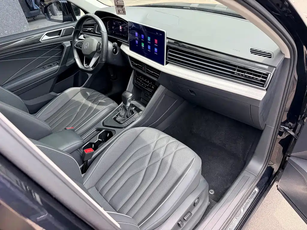 Volkswagen Tiguan L — миниатюра 6