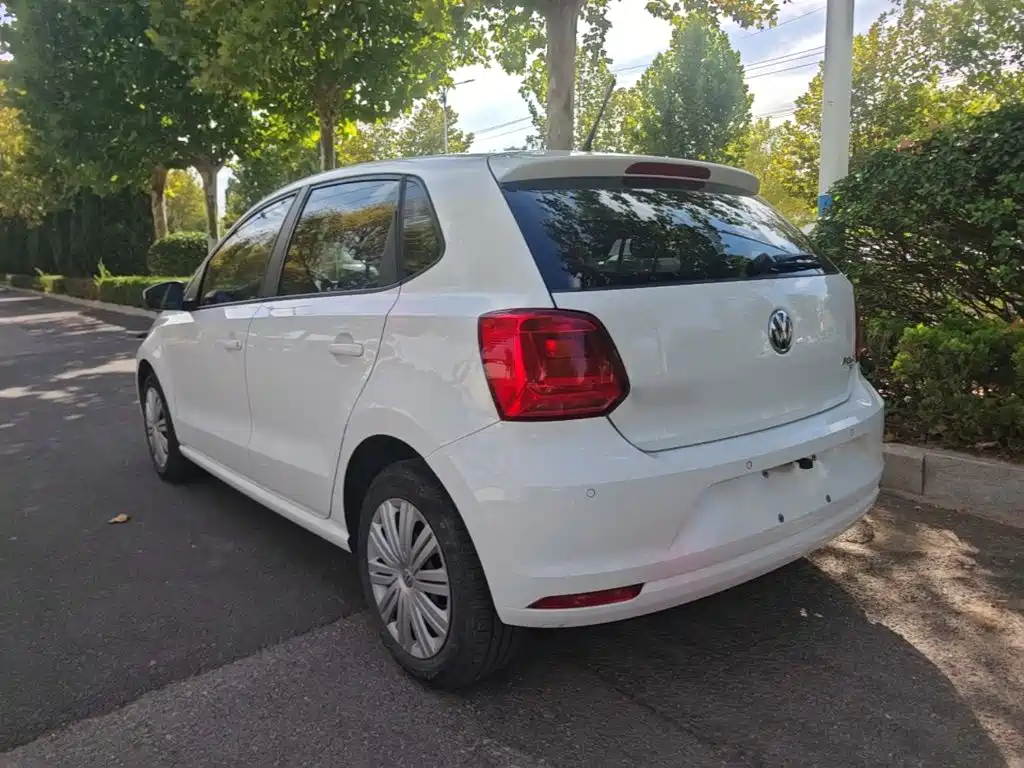 Volkswagen Polo — миниатюра 5