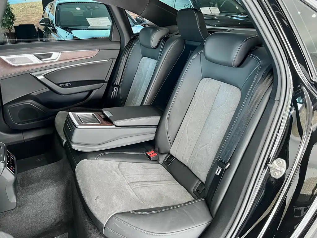 Audi A6L — миниатюра 11