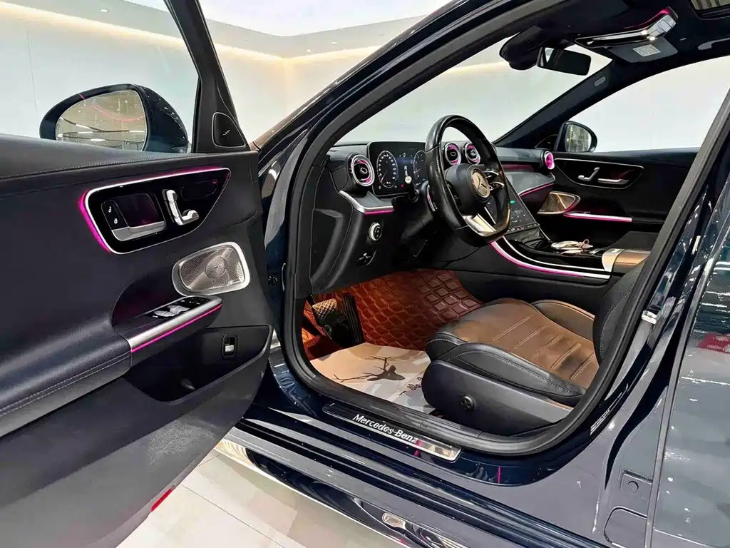 Mercedes-Benz C-Class — миниатюра 4
