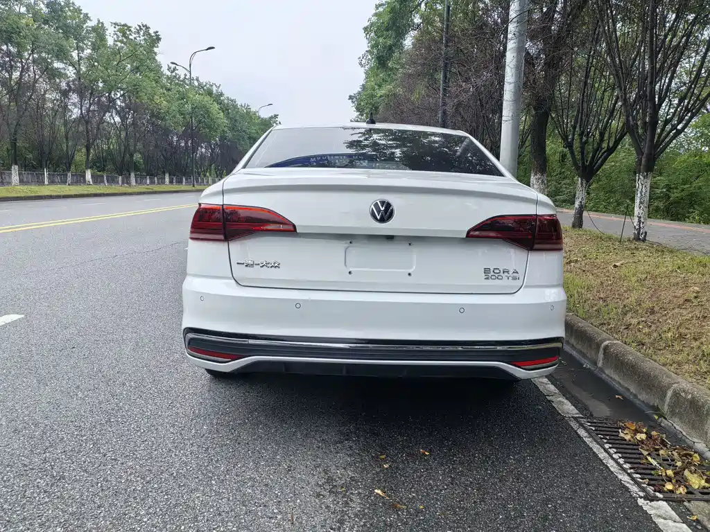 Volkswagen Bora 2023 200TSI DSG