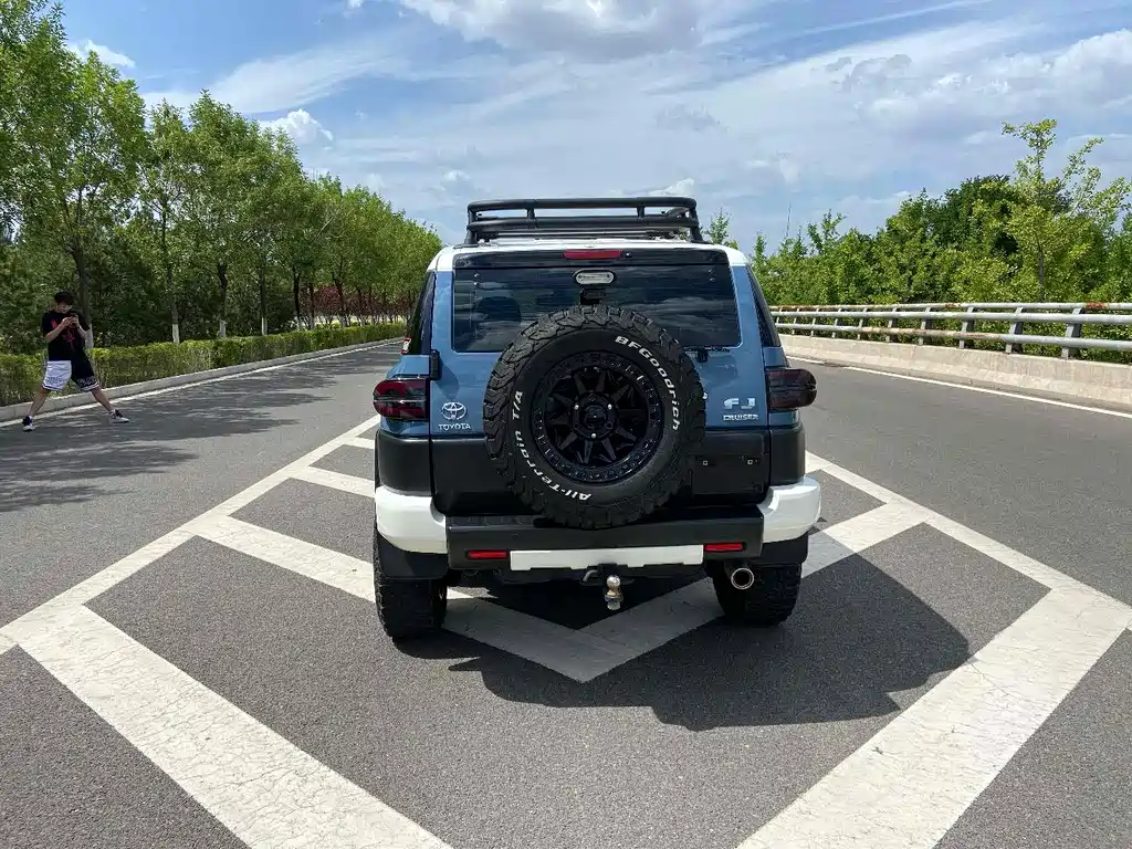 Toyota FJ Cruiser FJ 2020 4.0L AT