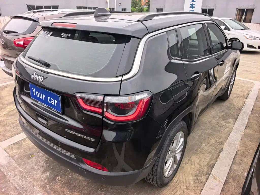 Jeep Compass — миниатюра 6