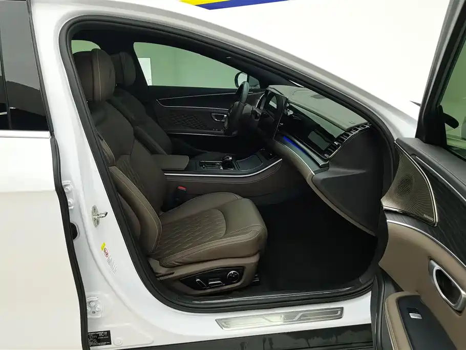 BYD Han 2023 DM-i Champion 121KM Premium