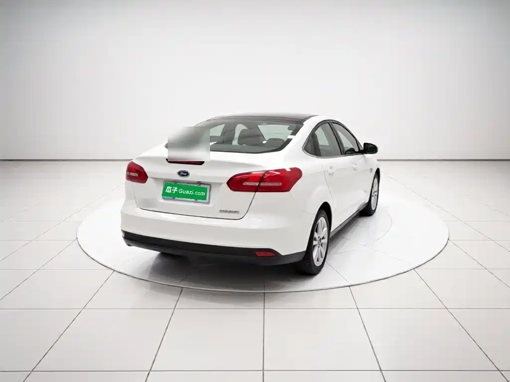 Ford Focus — миниатюра 5