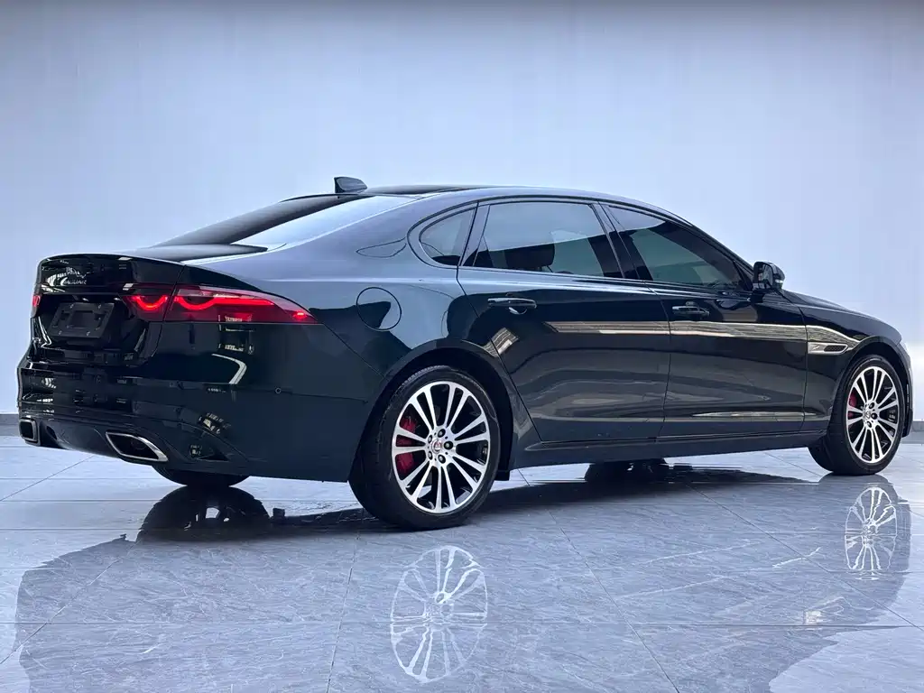 Jaguar XFL — миниатюра 19