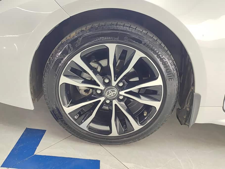 Toyota Levin 1.2 л 2021 г. Белый, пробег 29900 км
