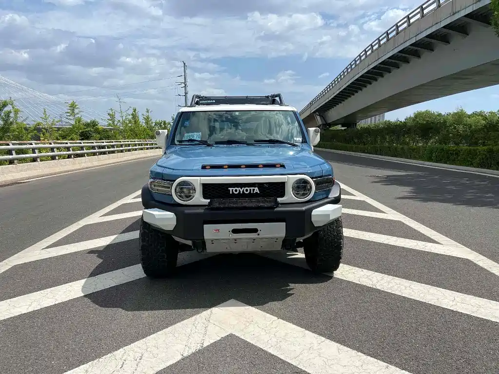 Toyota FJ Cruiser FJ 2020 4.0L AT