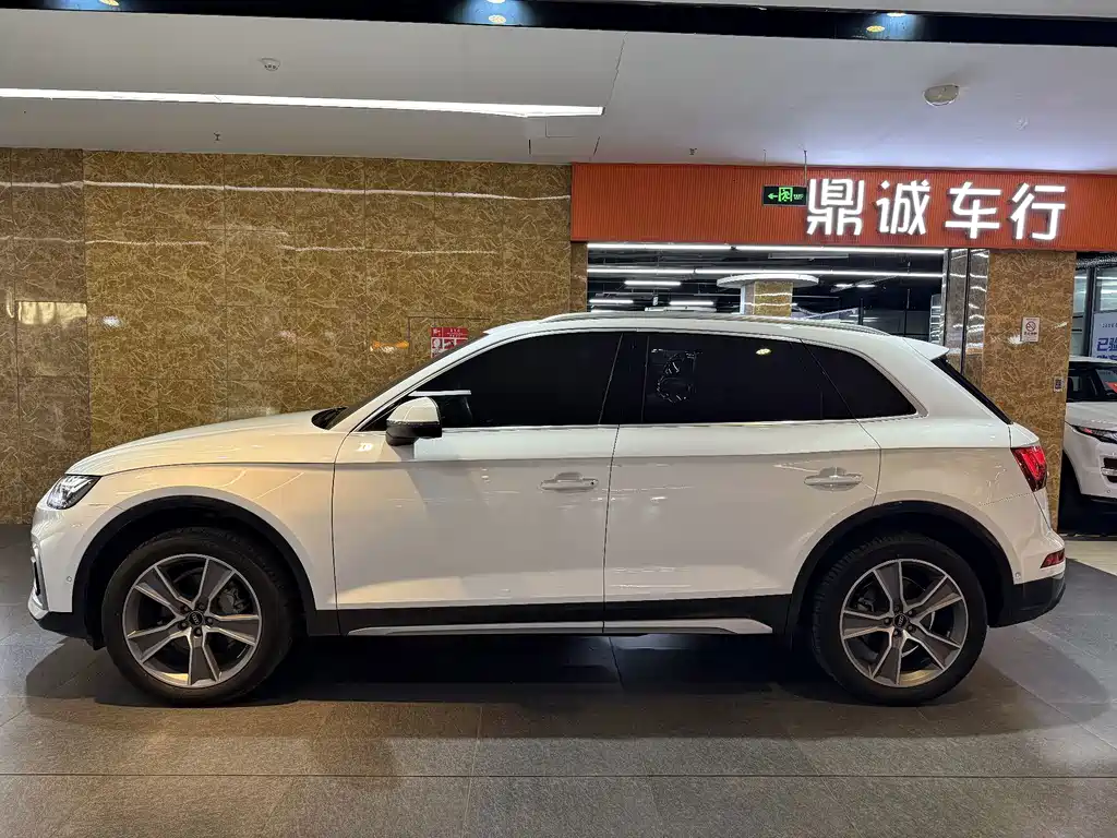 Audi Q5L — миниатюра 3