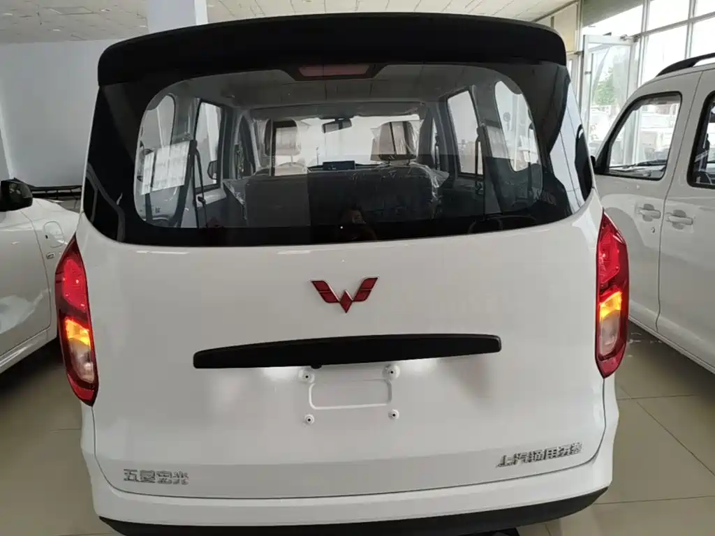 Wuling Hongguang EV — миниатюра 4