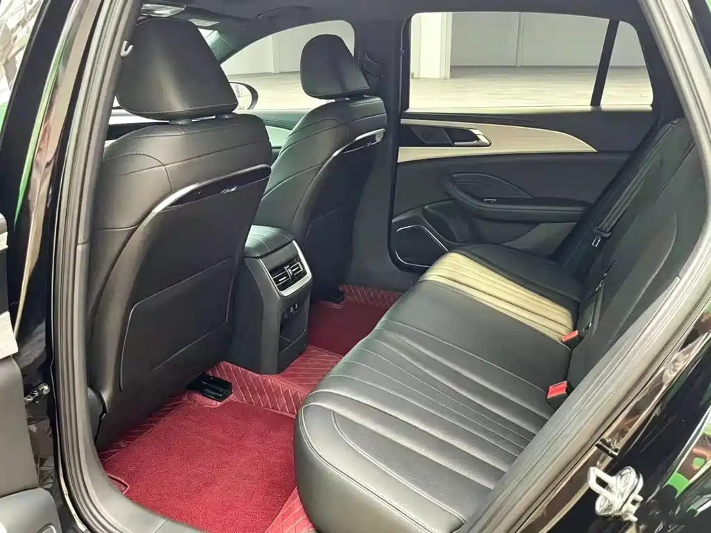 Hongqi Hongqi H5 — миниатюра 6