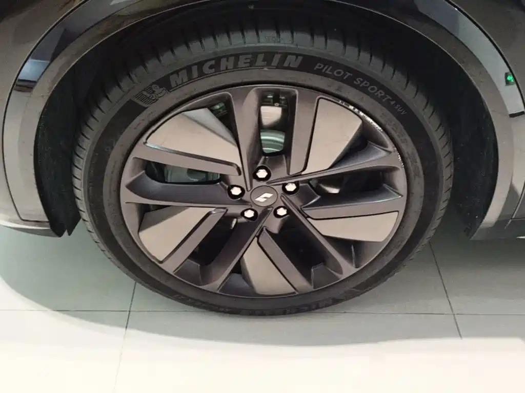 Li Auto Li L9 — миниатюра 23