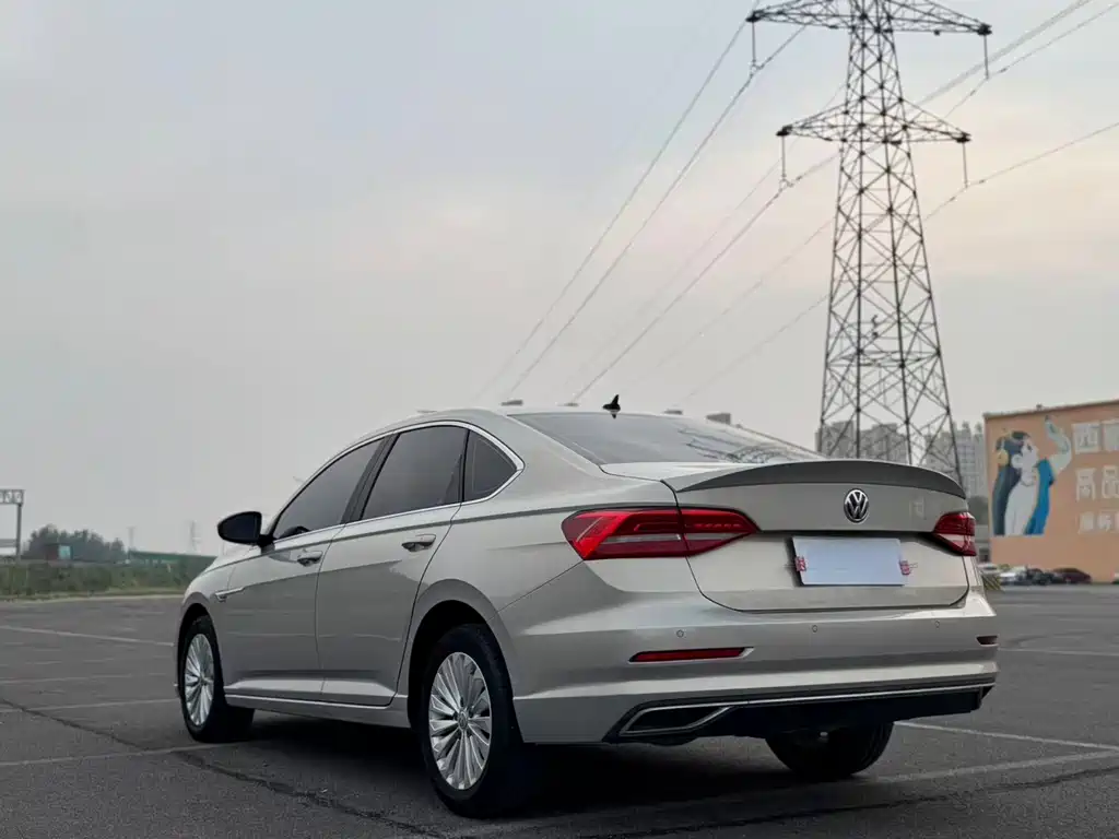 Volkswagen Lavida — миниатюра 9