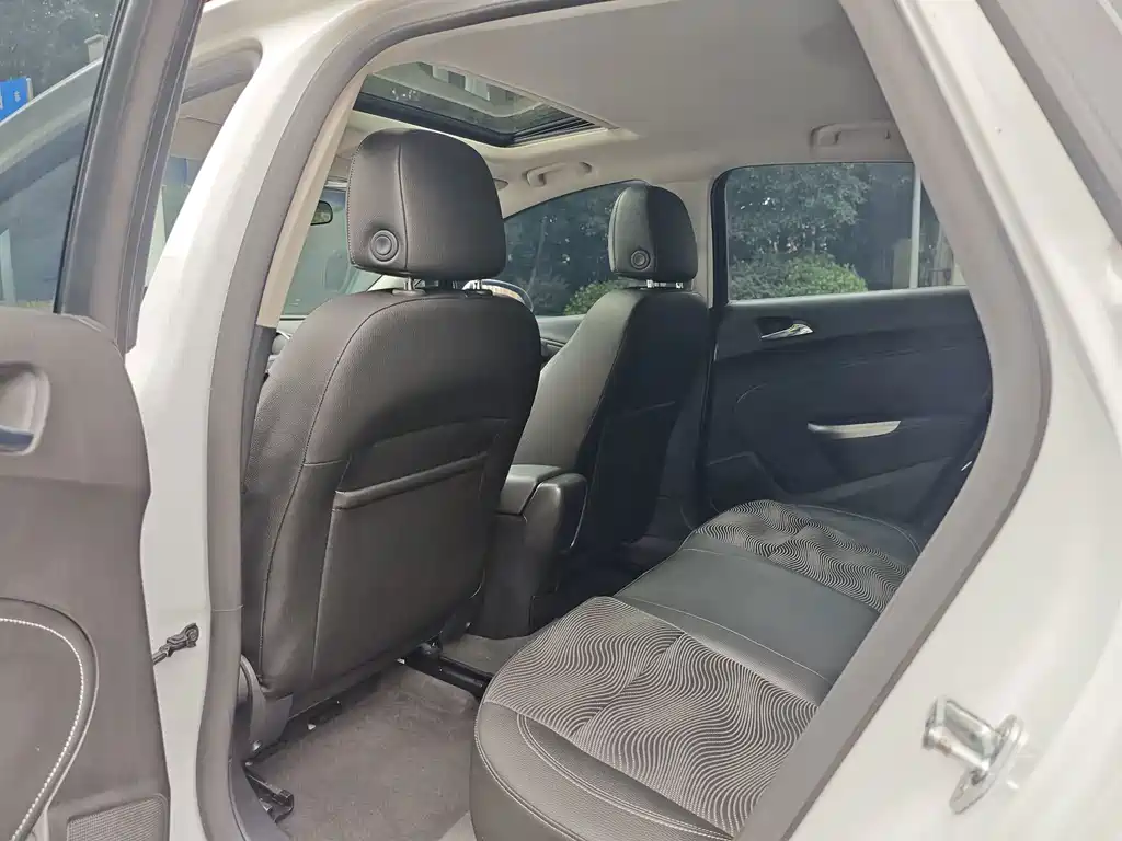 Buick Excelle — миниатюра 12