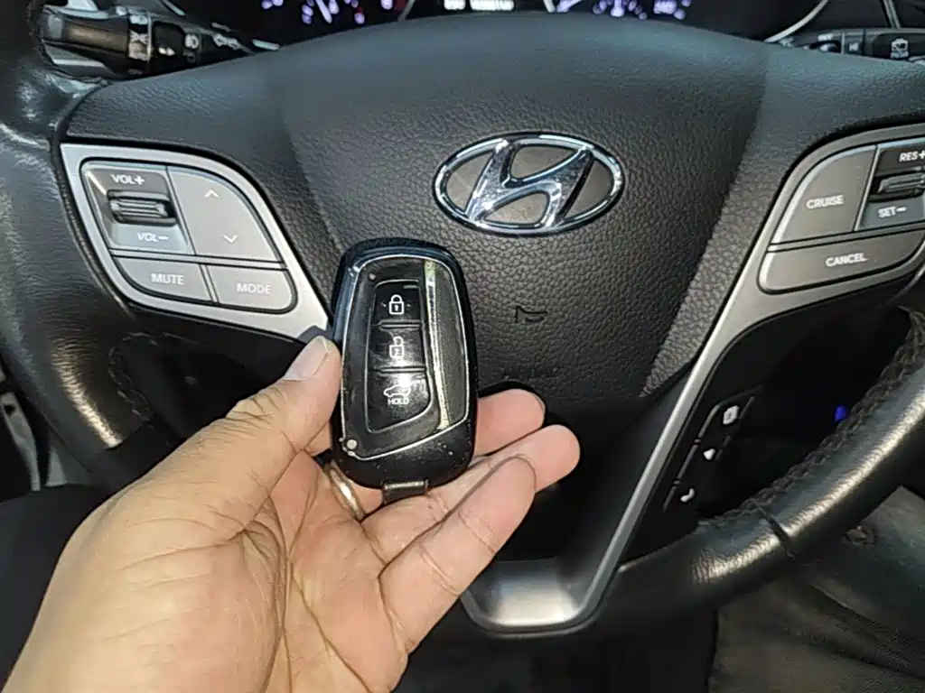 Hyundai Santa Fe — миниатюра 9
