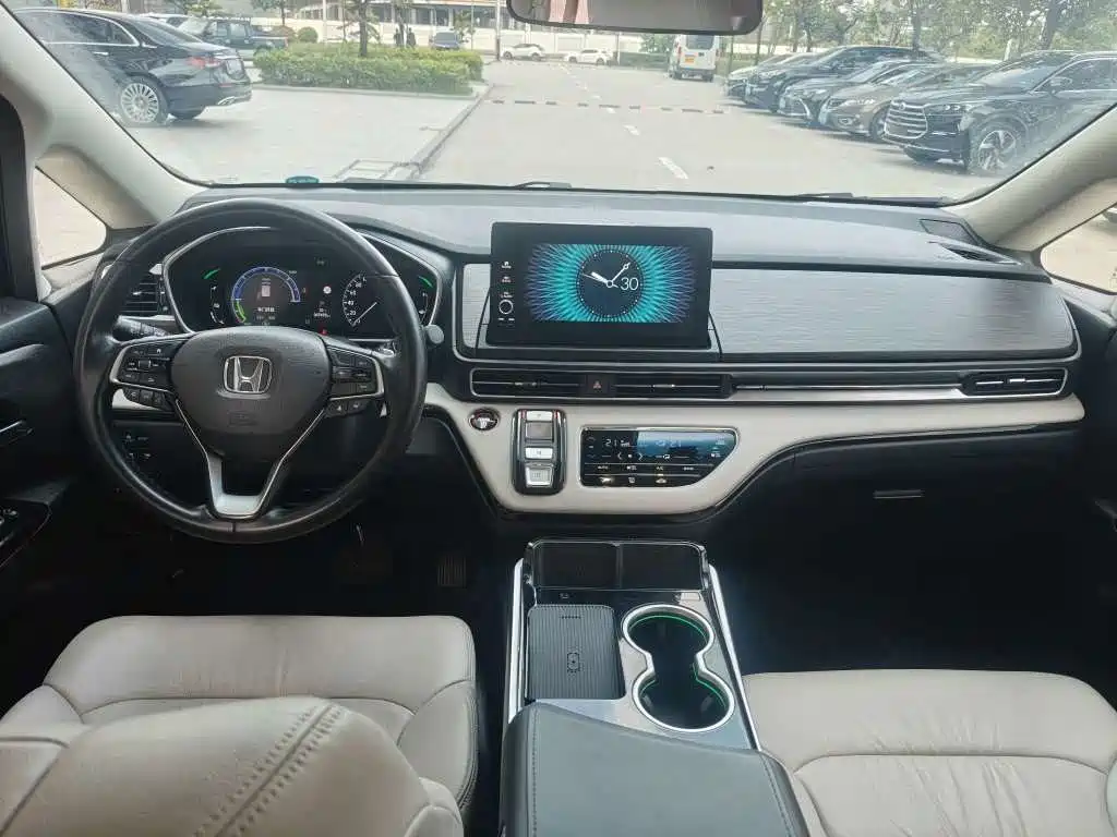 Honda Elysion — миниатюра 6