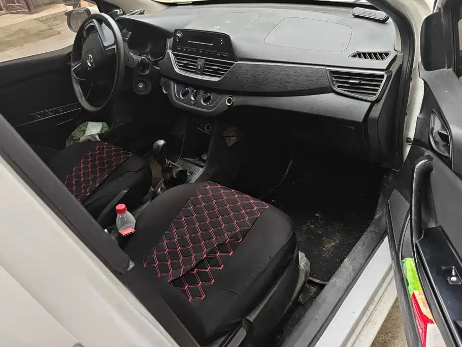Baojun 310 — миниатюра 8
