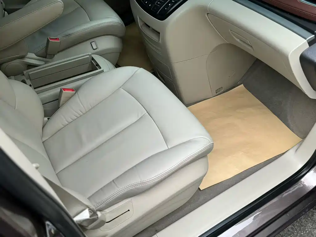 Buick GL8 — миниатюра 21