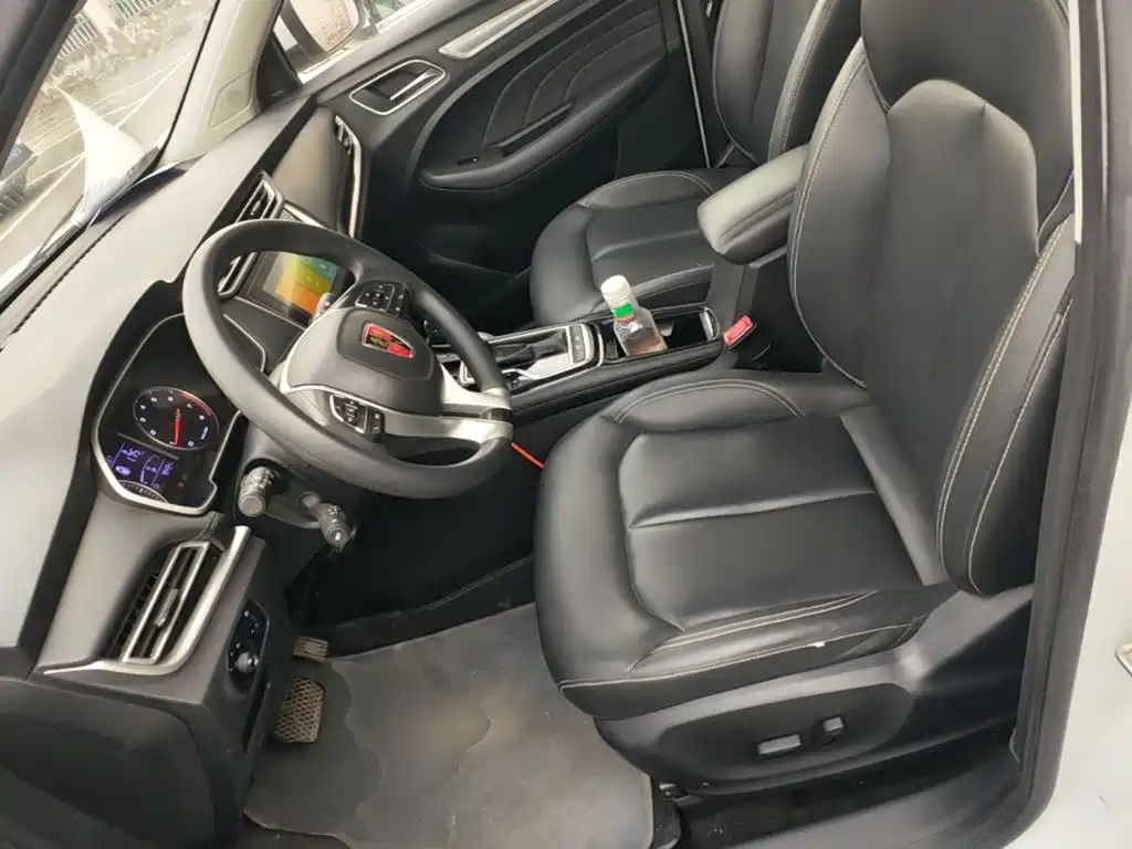 Roewe RX3 — миниатюра 15