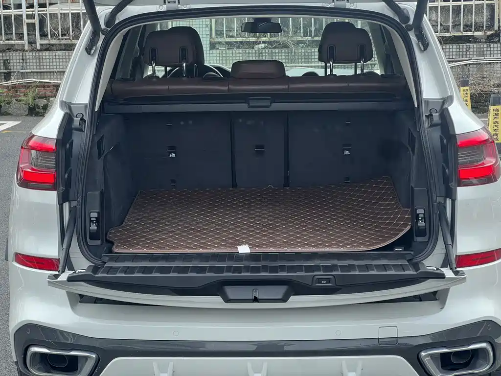 BMW X5 (Import) — миниатюра 16