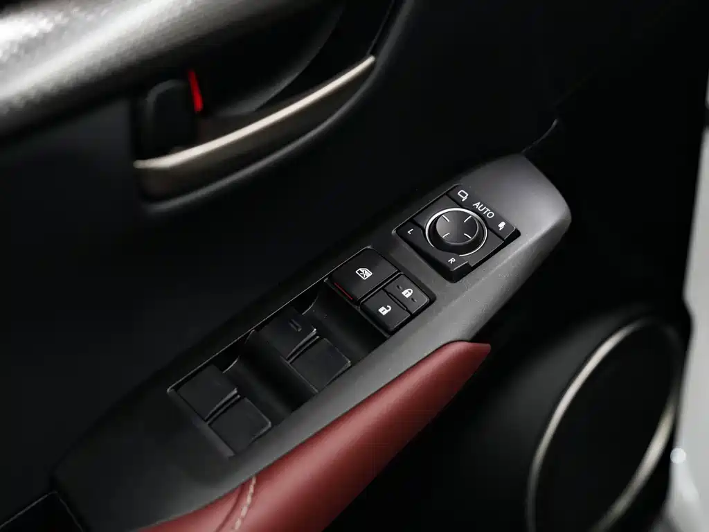 Lexus NX — фотографии объявления, Фото 16