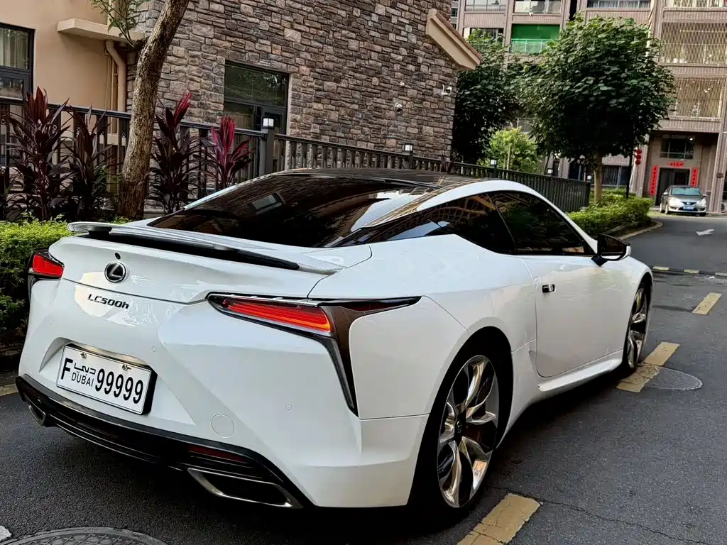 Lexus LC — миниатюра 6